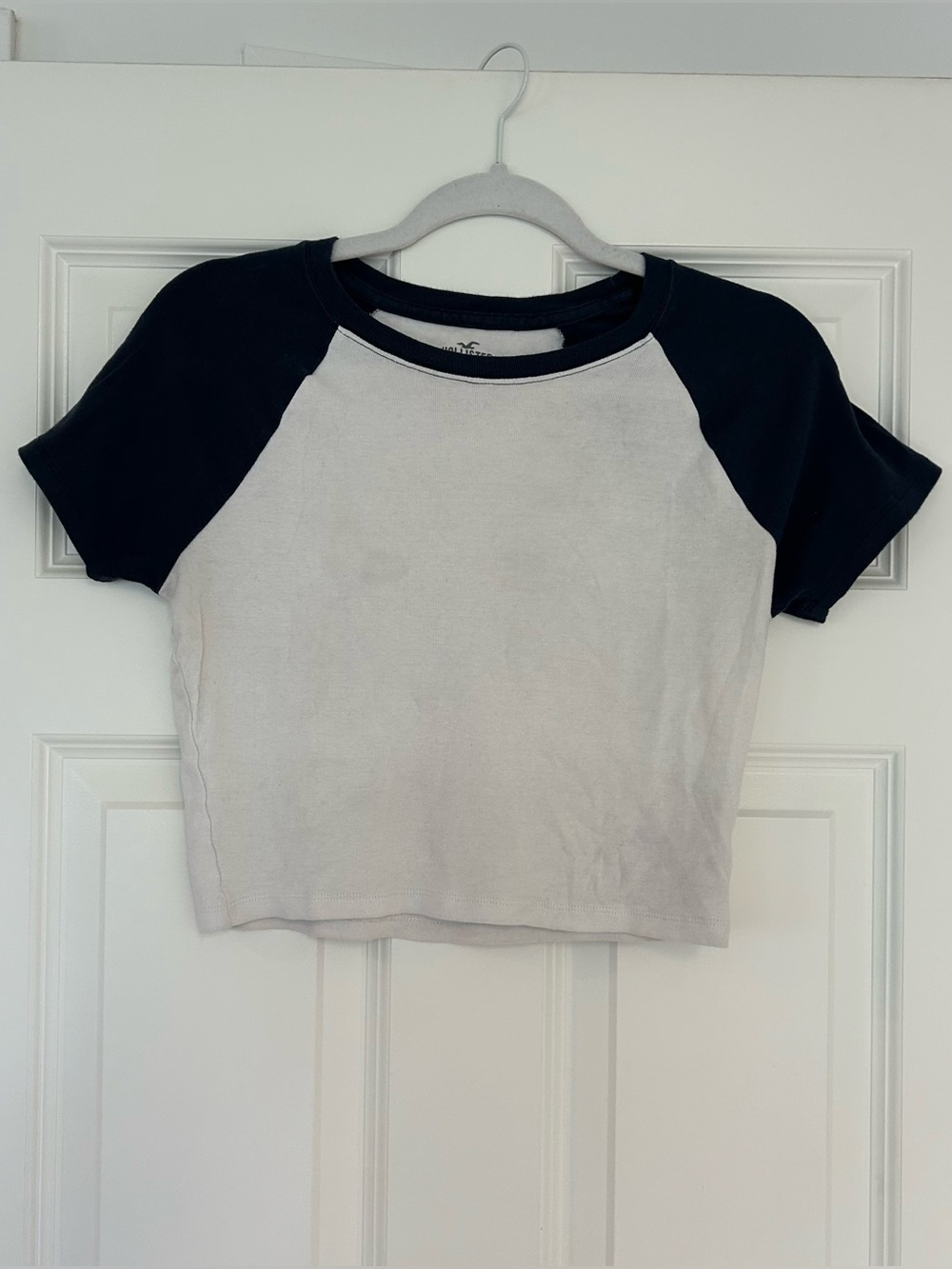 Hollister Navy and White Cotton Baby Tee